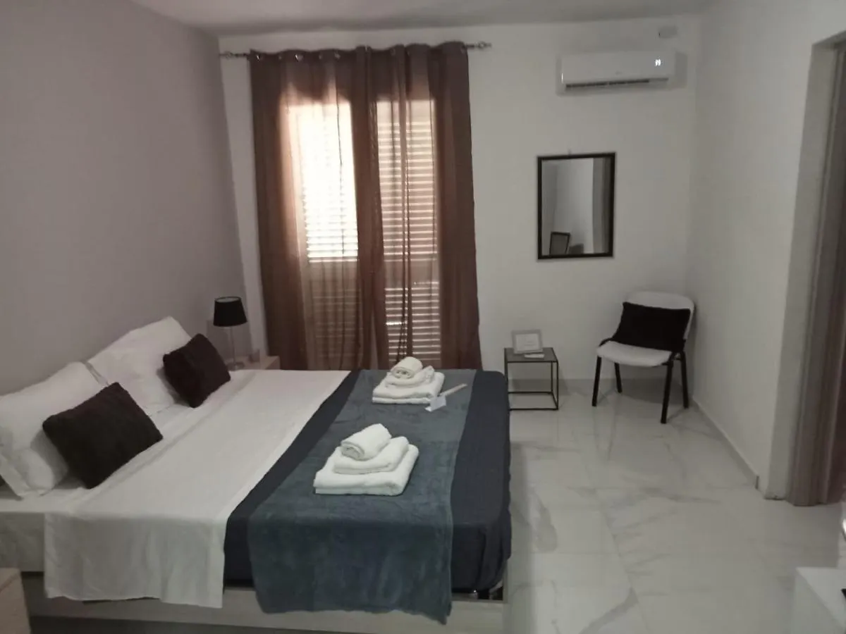 Ettore Casa Vacanze Villa Comiso 0*,  Italy